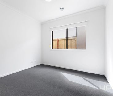 4-Bedroom Family Home with Modern Luxuries - Photo 6