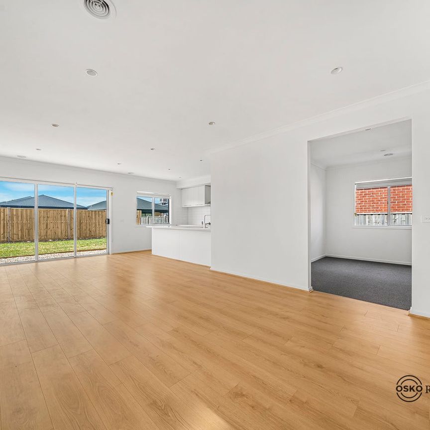 Brand New 4-Bedroom Family Home in Ooranya Estate - Photo 1