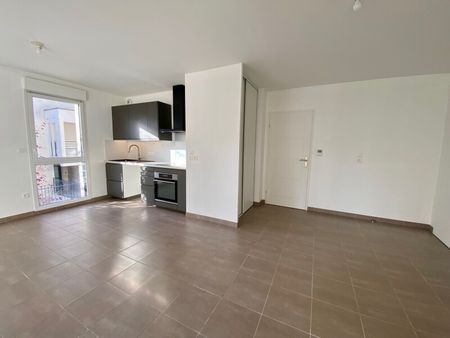 Location Appartement 3 pièces 68m² ORLEANS 45000 - Photo 3