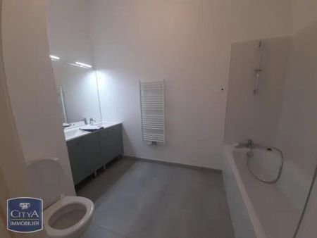 Appartement à louer 4 pièces 86.9m² - Photo 3