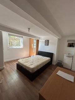 8 bedroom house share to rent - Photo 2