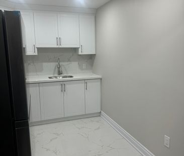 For Lease - 3 Spinland Street, Caledon, Ontario - Photo 2