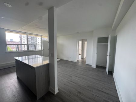 For Lease - 135 Tyndall Avenue Unit# 0521, Toronto, Ontario - Photo 4