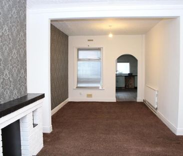 4 bedroom terraced house to rent - Photo 2