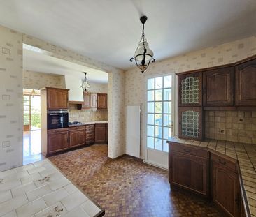 Location Maison 6 pièces 252m² MOUGUERRE 64990 - Photo 2