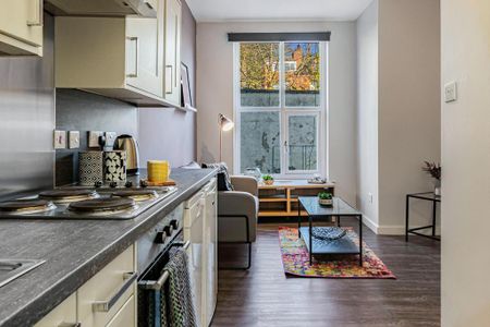 1 bedroom flat to rent - Photo 2