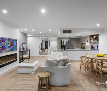 Riverfront Living with Uninterrupted Views in Heart of Kangaroo Point - Photo 1