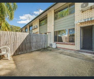 2 BEDROOM TOWNHOUSE - Photo 6