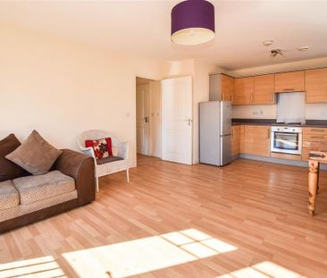 2 bedroom apartment to rent - Photo 3