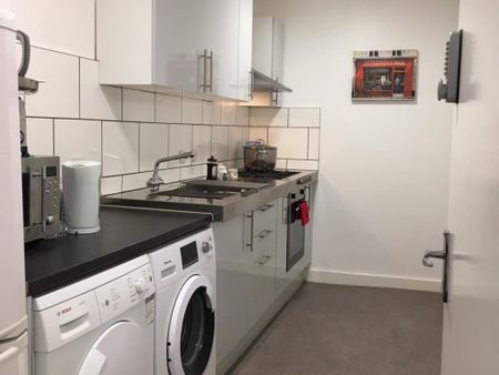 Room in a Shared House, Wostenholm Road, S7 - Photo 2