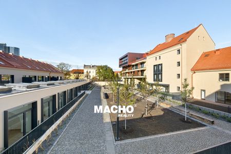 Pronájem bytu 1+kk 26 m² - Fotografie 5