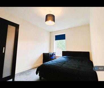 4 bedroom end of terrace house to rent - Photo 3