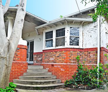 9 Kurrajong Avenue, St Kilda East VIC 3183 - House For Rent | Domain - Photo 6