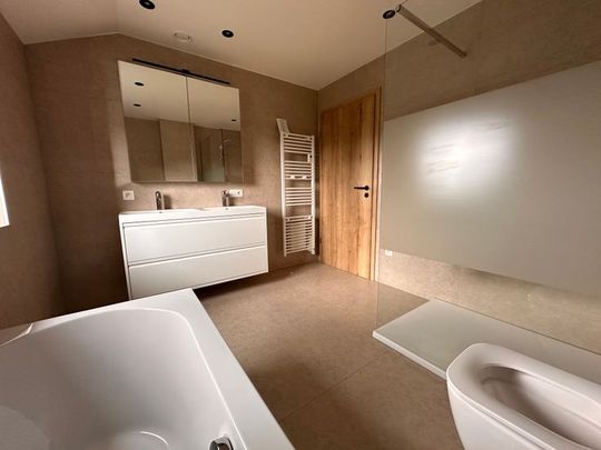 Huis te huur - Photo 1