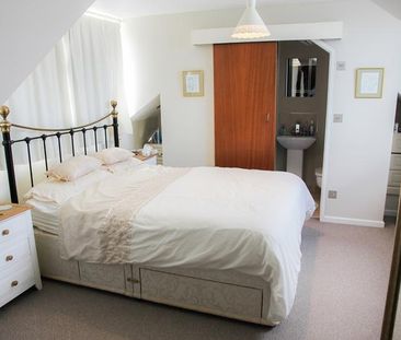 5 bedroom semi-detached house to rent - Photo 6