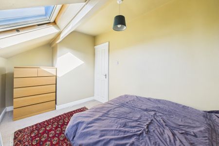 138 Myrtle Road, S2 - Photo 2