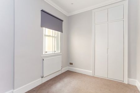 De Vere Gardens, Kensington, London, W8 flat to rent - Photo 3
