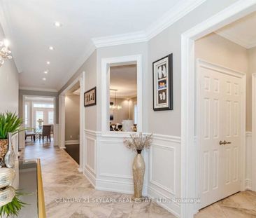 Detached Home For Lease | W8143560 - Photo 6