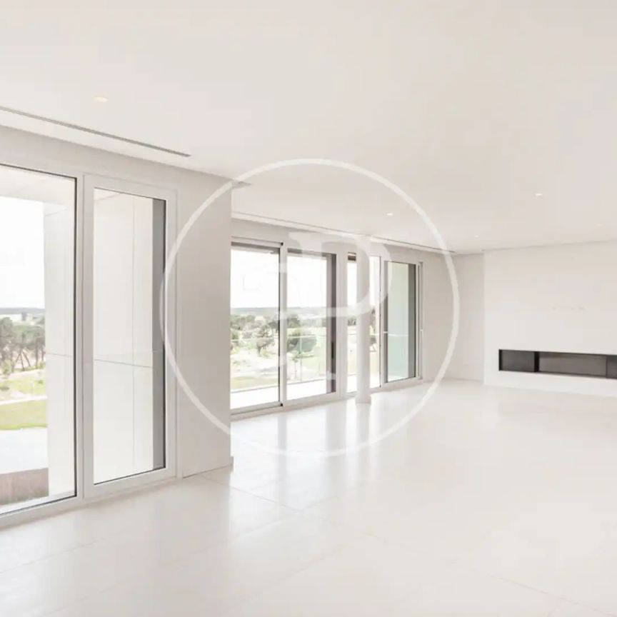 Piso de alquiler en Av. de Luis García Cereceda, Prado de Somoaguas - Photo 1