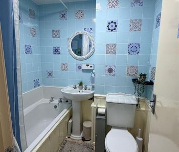 2 bedroom semi-detached bungalow to rent - Photo 5