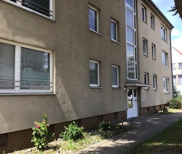 2-Zimmer-Erdgeschosswohnung sucht einen neuen ruhigen Mieter - Foto 1