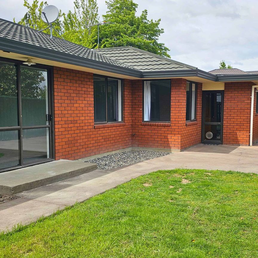 Fresh, Updated Home in Springlands - Photo 1