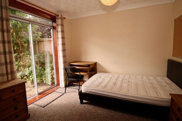 7 Bedroom student Property – Available 14/08/2025 - Photo 1