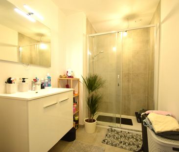 Makkelijk bereikbaar appartement met 2 slaapkamers vlakbij het centrum - Photo 6