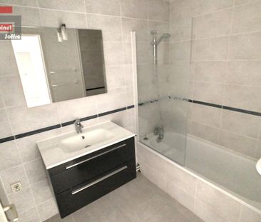 Location Appartement 2 pièces 39m² FONTAINEBLEAU 77300 - Photo 2