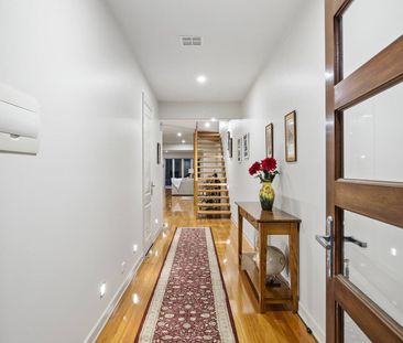38B Bundeera Road, Caulfield South VIC 3162 - House For Rent | Domain - Photo 2