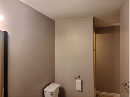 For Lease - 11 Heathbrook Avenue, Brampton, Ontario - Photo 3