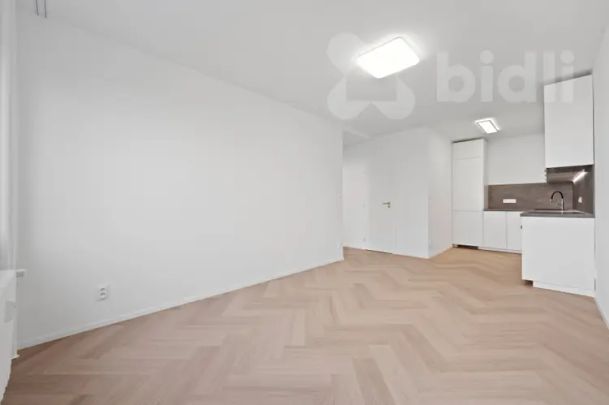 Pronájem nově zrekonstruovaného bytu 2+kk, Praha 13 - Metro Lužiny - Photo 1
