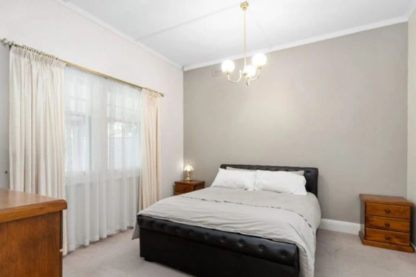 11 Heathpool Road, Heathpool. - Photo 1