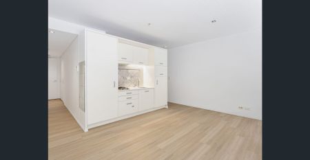 Chic 1 bedroom apartment in great Inner City location - Photo 3