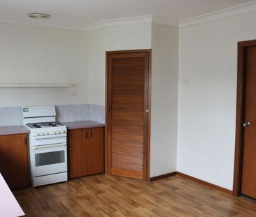 Tidy, Low Maintenance 2 Bedroom - Photo 5