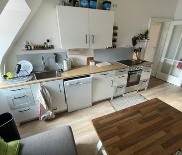 Teilmöblierte 2,5-Zimmer-Altbauwohnung in Nürnberg-Gostenhof - Foto 2