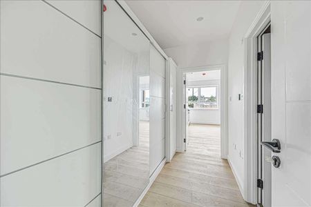 Adams & Moore House, Dartford - Photo 3