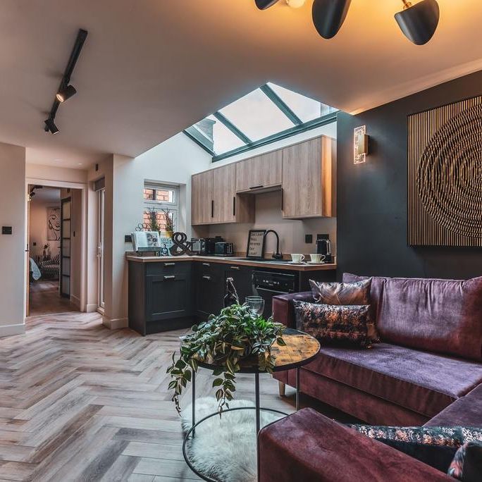 6 bedroom house to rent - Photo 1