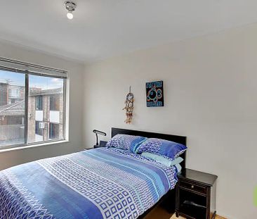 “Fabulously located 2 bedroom apartment” - Photo 6