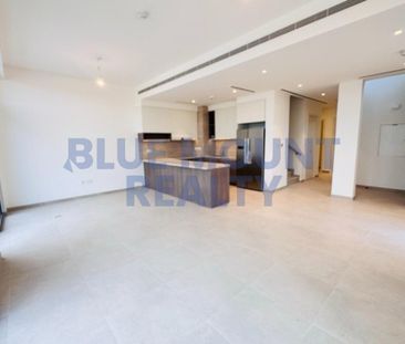 Single Row | Family Townhouse | Near Park - Photo 1