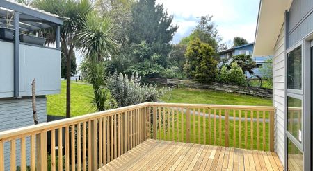 Modern 3 Bedroom in Katikati - Photo 2