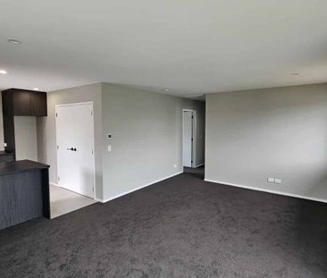Comfortable Living - Photo 1