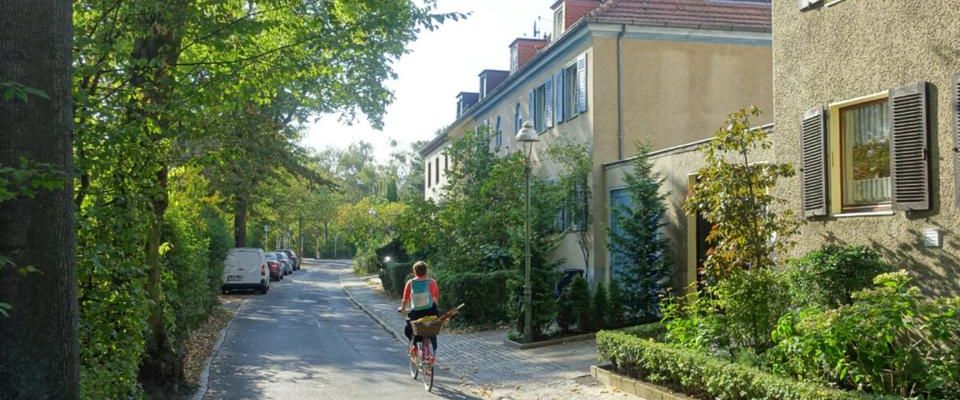 WOHNUNGSTAUSCH Fliegerviertel Haus gegen große Wohnung - Photo 1