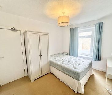 3 bedroom house share to rent - Photo 3