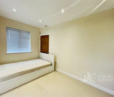 Garden Close, Addlestone, Surrey, KT15 2PT - Photo 1