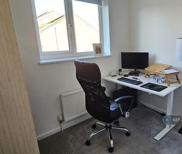 4 bedroom detached house to rent - Photo 6