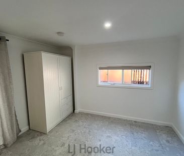 Modern 1 Bedroom Granny Flat in Belmont North - Photo 1