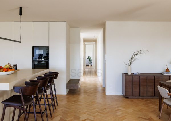 T3 totalmente remodelado na Rua Gonçalo Cristóvão - Porto