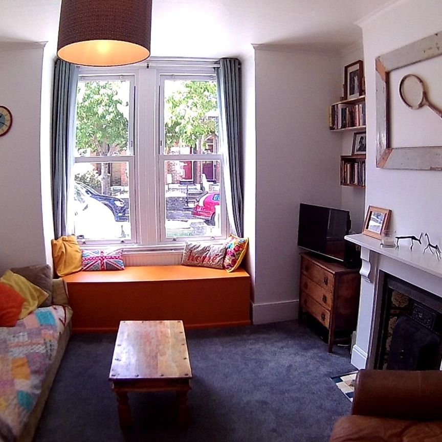3 Bed Terraced House, Hopedale Road, SE7 - Photo 1