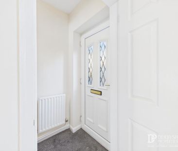 3 Bedroom Semi-Detached House - Photo 3